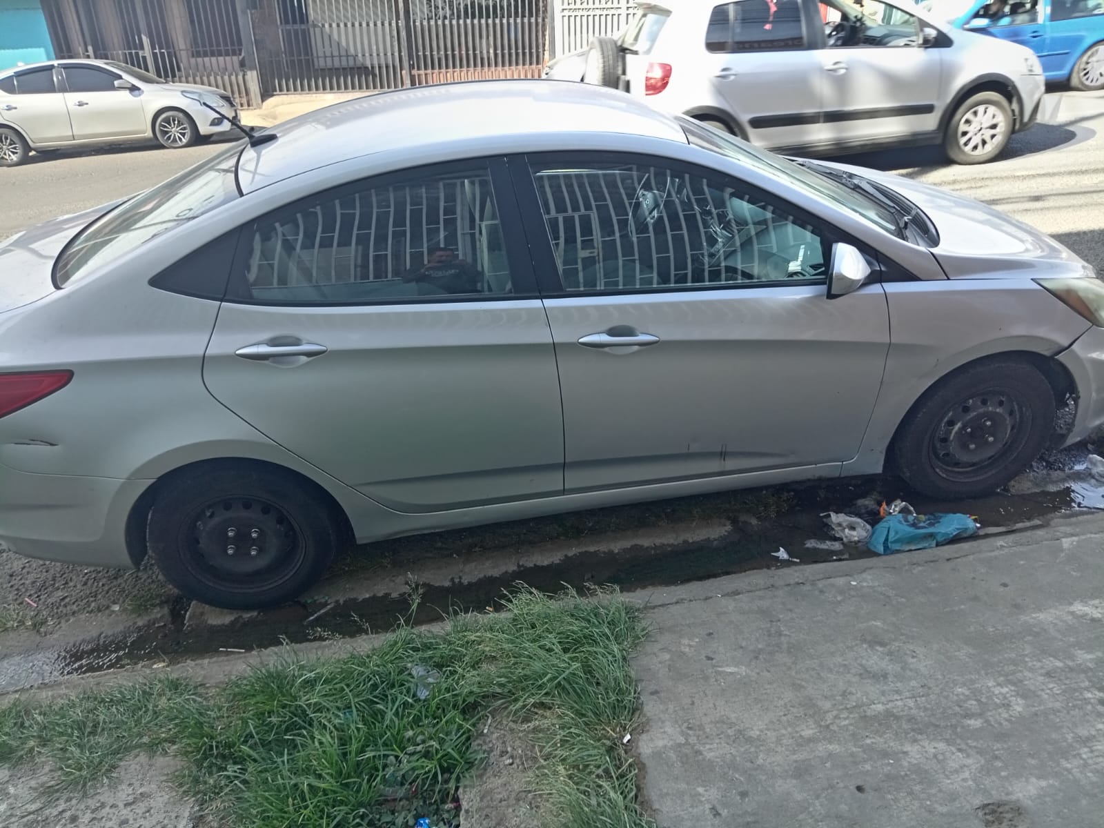 Hyundia Accent 2015 ID : BRQ077
