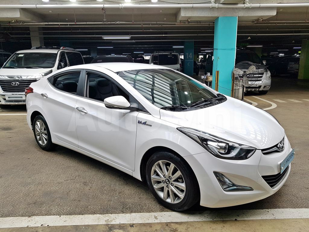 Hyundai Avante 2014 ID : BSZ054